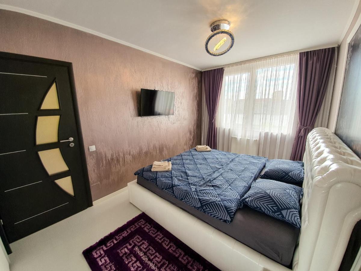 Royal Central Apartament Lägenhet Oradea Exteriör bild