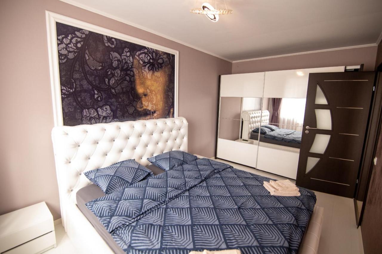 Royal Central Apartament Lägenhet Oradea Exteriör bild