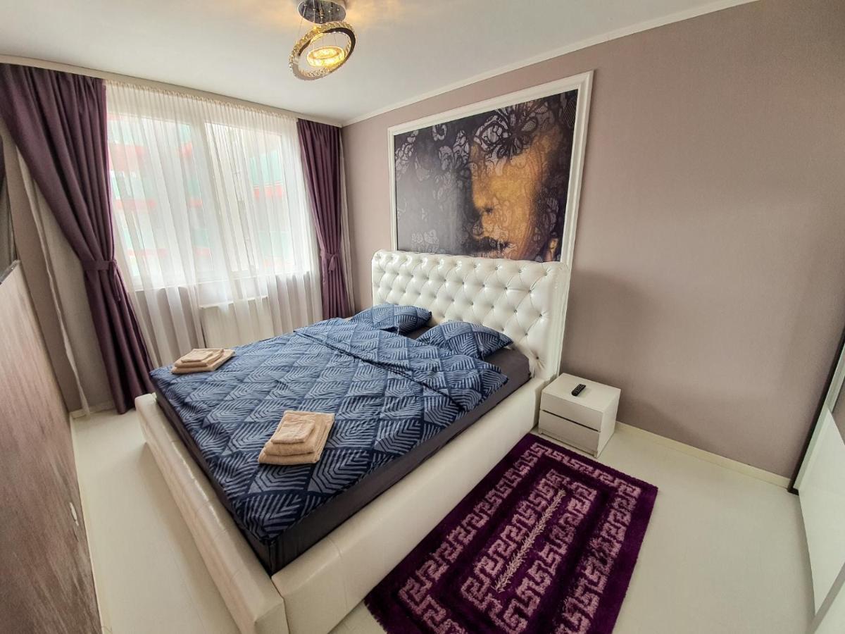 Royal Central Apartament Lägenhet Oradea Exteriör bild